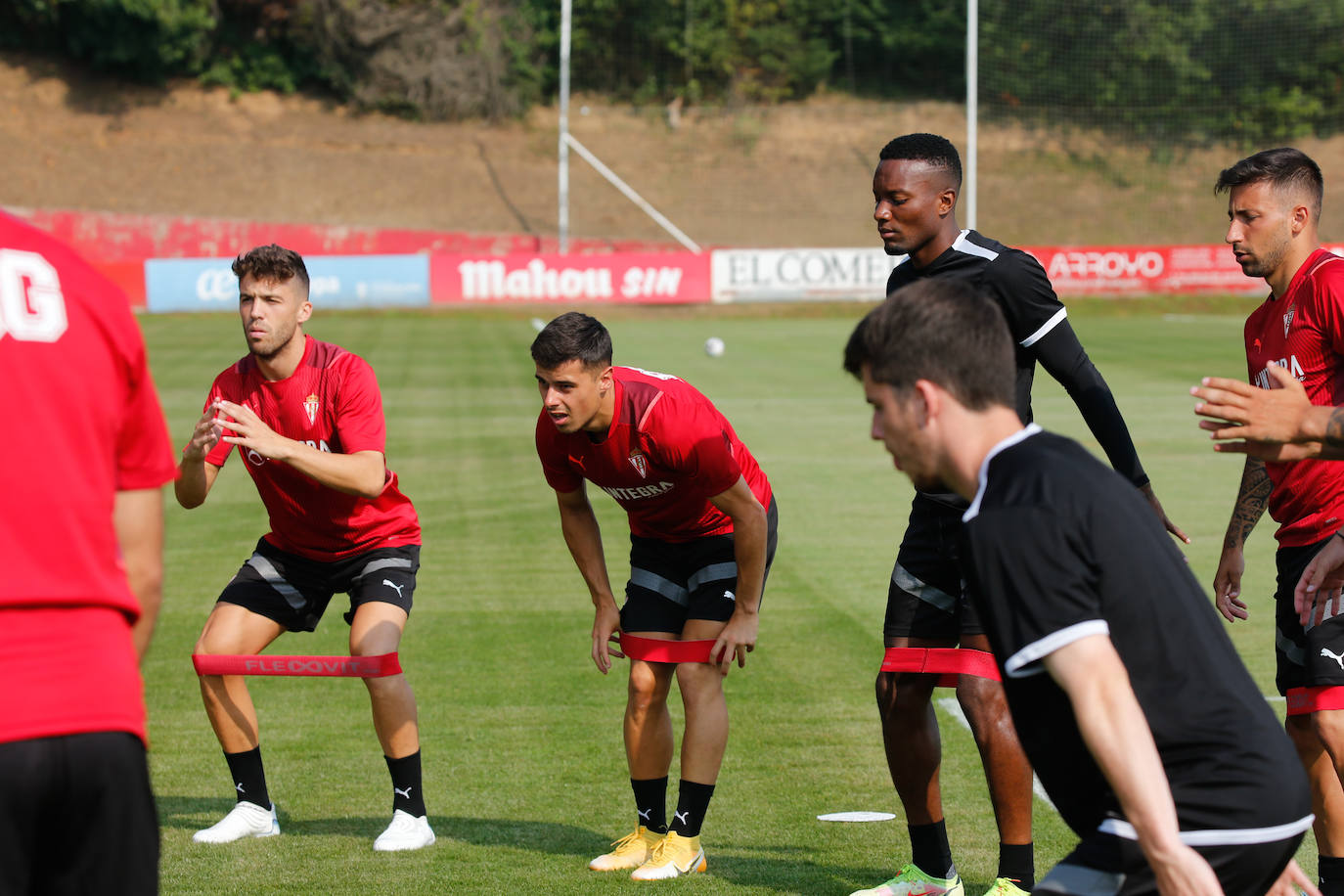 Fotos del Sporting: Partidillo de entrenamiento con mucha expectación