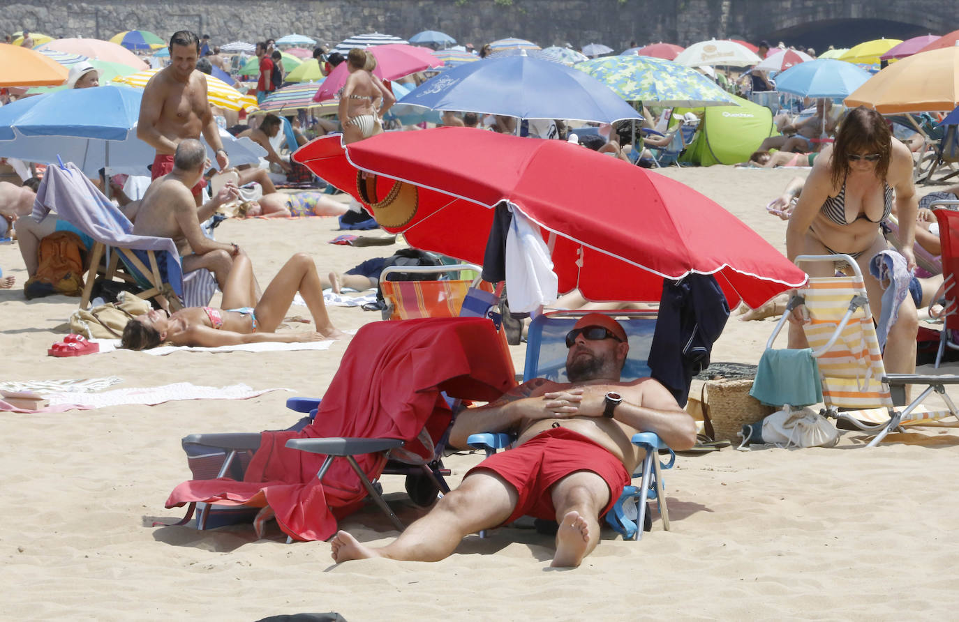 Fotos: Así vive Asturias el día más caluroso del año