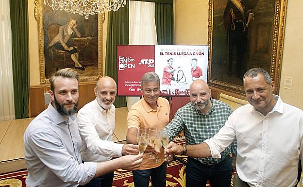 La presentación de esta tarde en el Ayuntamiento de Gijón.