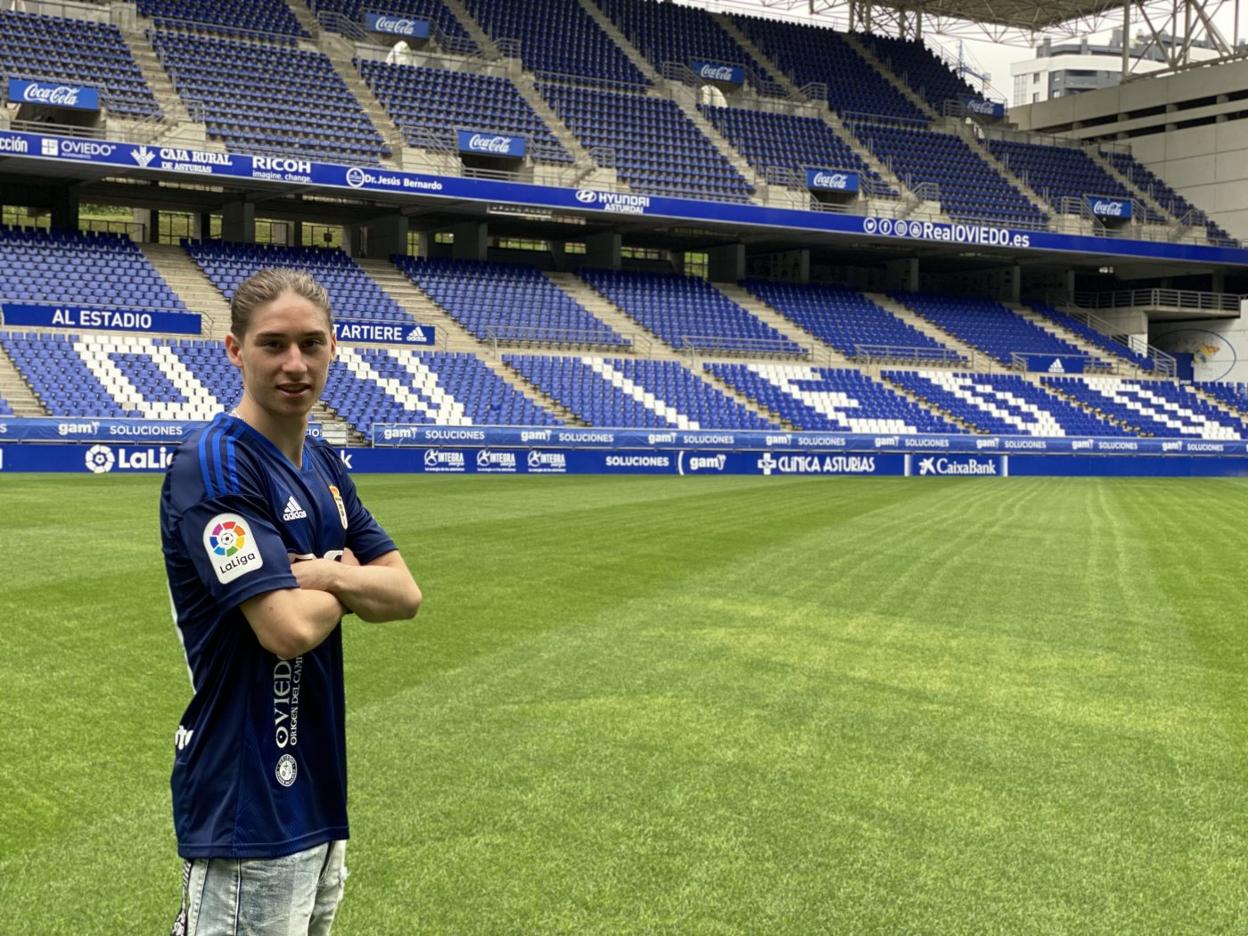 Marcelo Flores tuvo oportunidad de pisar el césped del Carlos Tartiere.