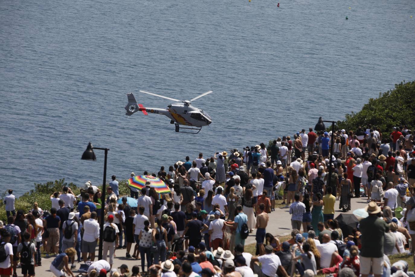 Fotos: Multitudinario y espectacular Festival Aéreo de Gijón