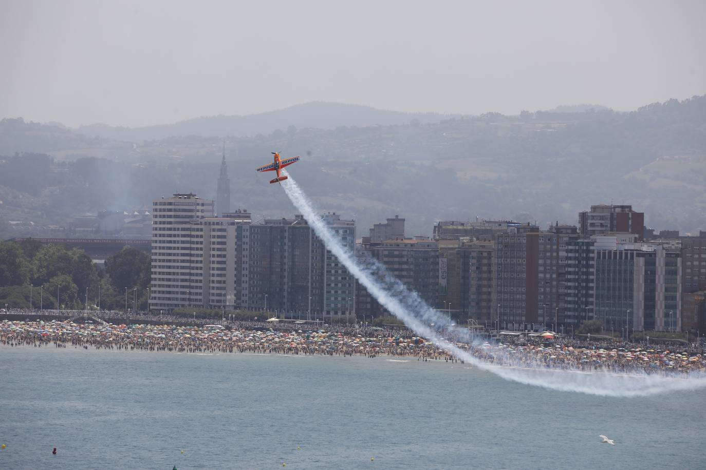 Fotos: Multitudinario y espectacular Festival Aéreo de Gijón