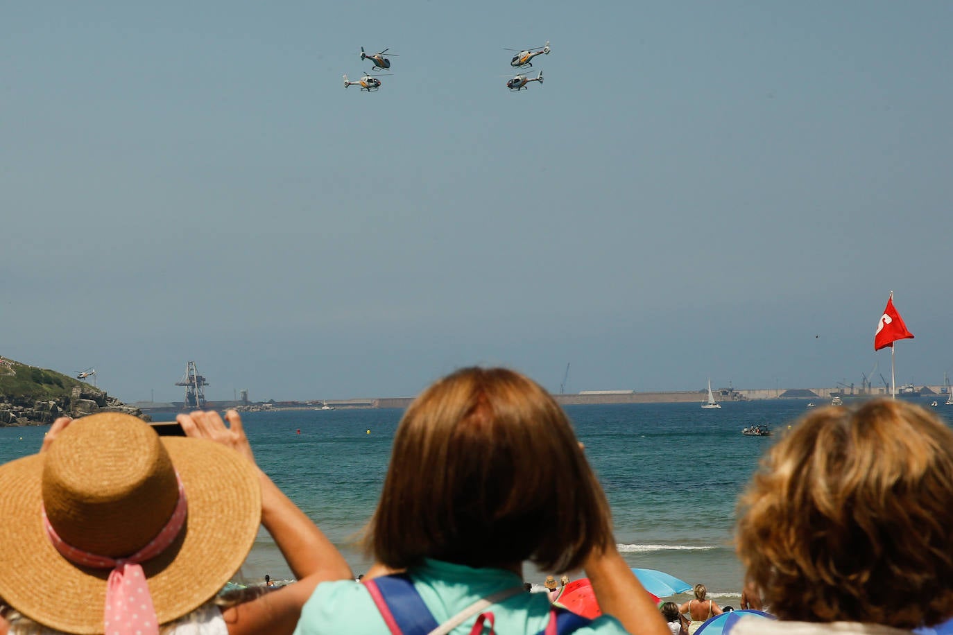 Fotos: Multitudinario y espectacular Festival Aéreo de Gijón