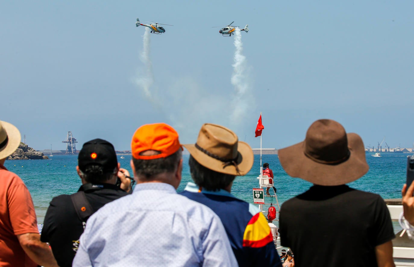 Fotos: Multitudinario y espectacular Festival Aéreo de Gijón