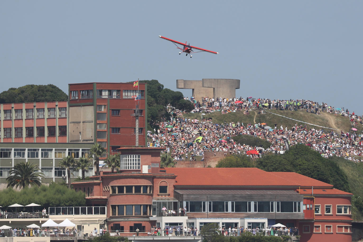 Fotos: Multitudinario y espectacular Festival Aéreo de Gijón