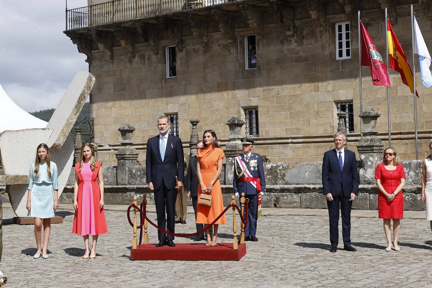 Fotos: Doña Letizia, Leonor y Sofía, protagonistas en Santiago