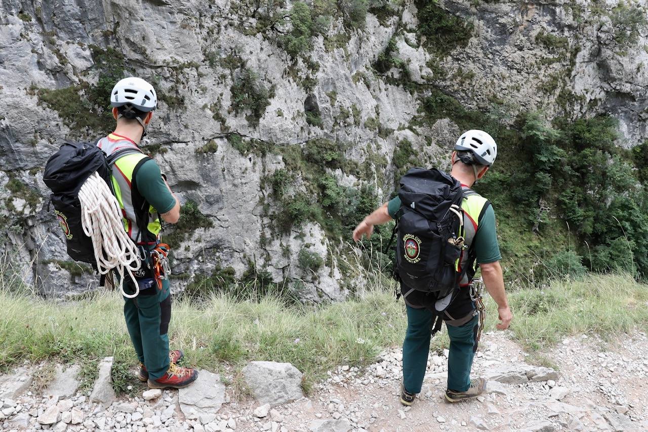 Fotos: Intensa búsqueda de Javier Amigo, el montañero gijonés desaparecido en la canal del Texu