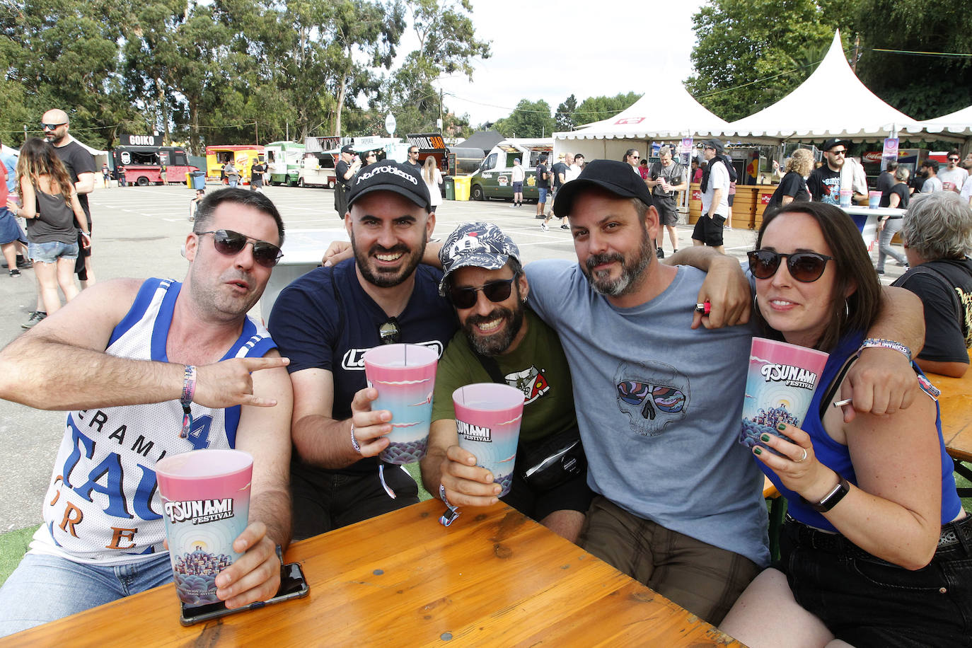 Fotos: Tsunami de punk, rock sol y calor