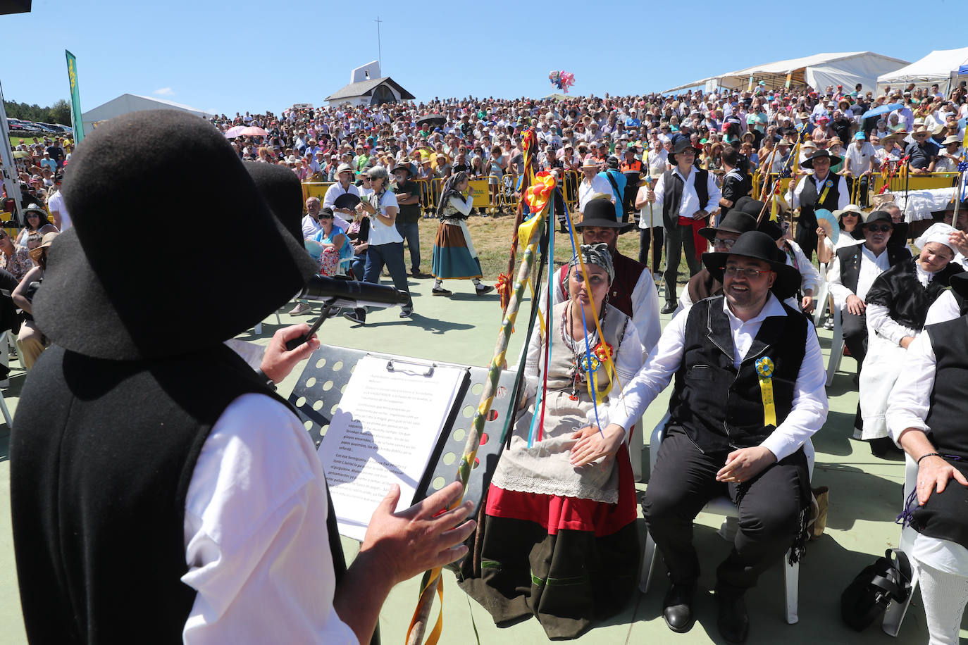 Fotos: Julio Fernández y Sonia Areces se dan el &#039;sí quiero&#039; en la boda vaqueira de Aristébano