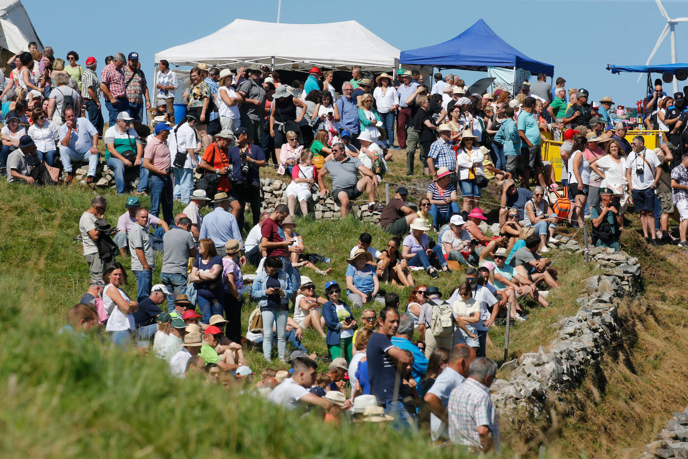 Fotos: Julio Fernández y Sonia Areces se dan el &#039;sí quiero&#039; en la boda vaqueira de Aristébano