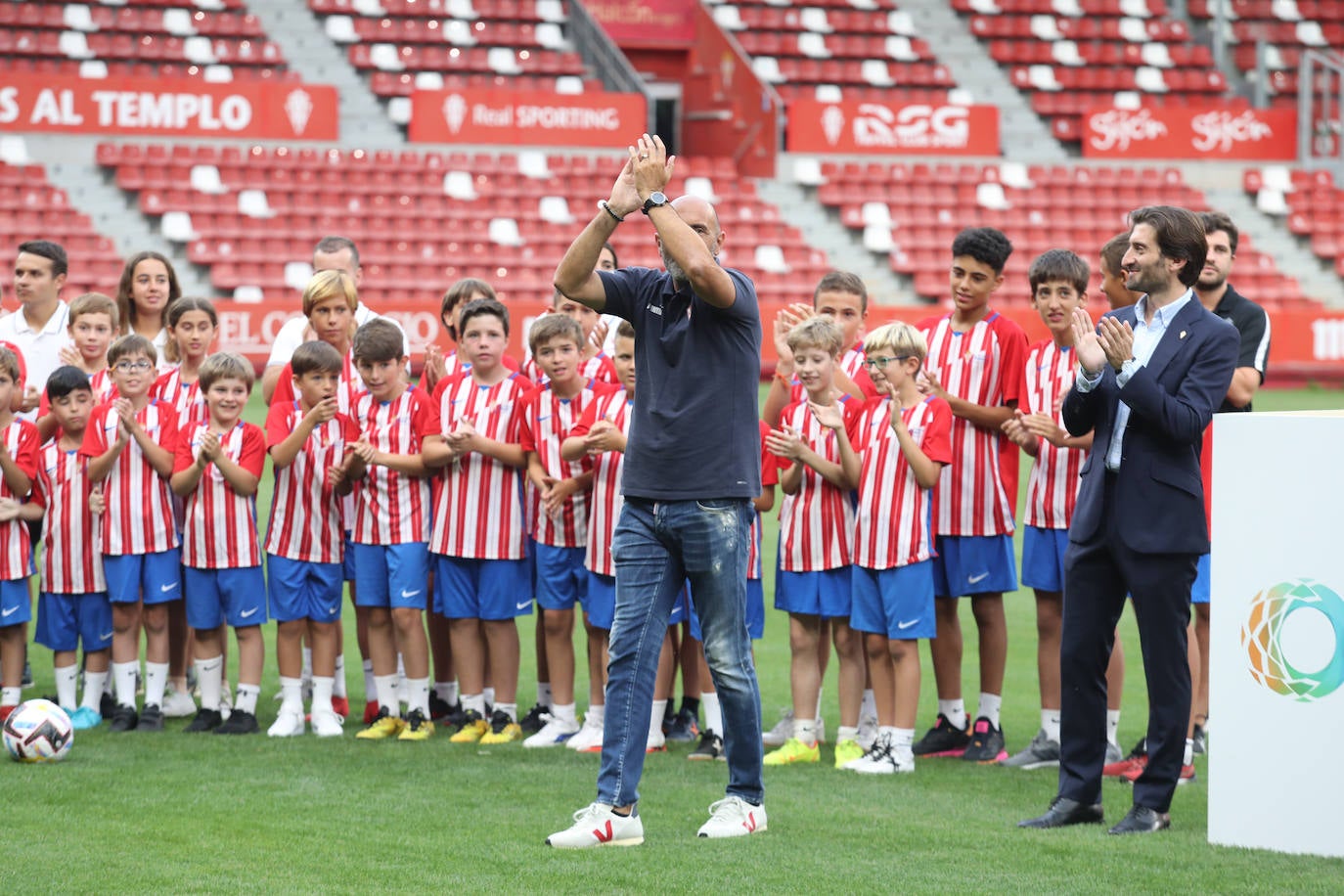 Fotos: Búscate en la presentación de los últimos fichajes del Sporting