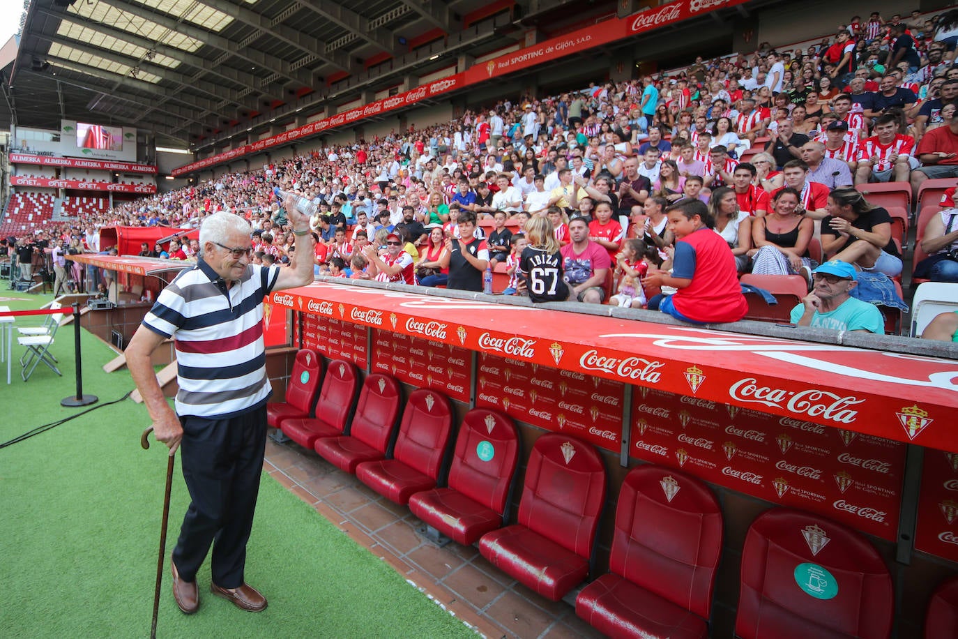 Fotos: Búscate en la presentación de los últimos fichajes del Sporting