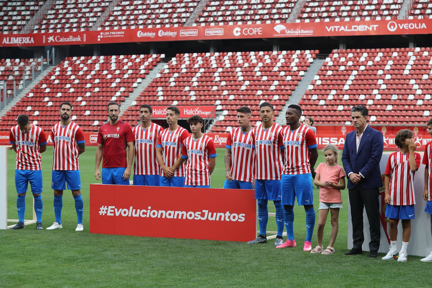 Fotos: Búscate en la presentación de los últimos fichajes del Sporting