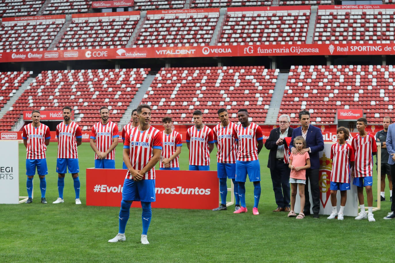 Fotos: Búscate en la presentación de los últimos fichajes del Sporting