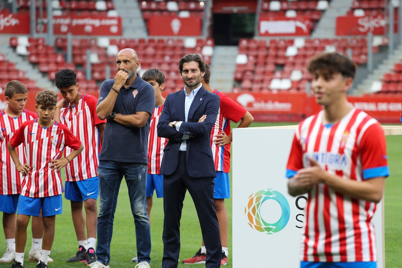 Fotos: Búscate en la presentación de los últimos fichajes del Sporting