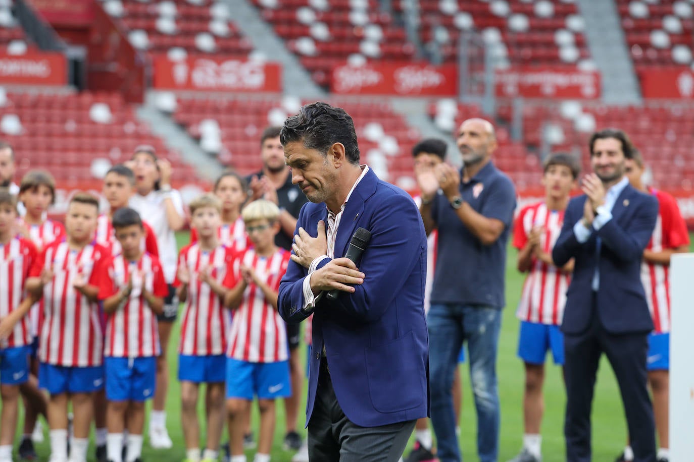 Fotos: Búscate en la presentación de los últimos fichajes del Sporting