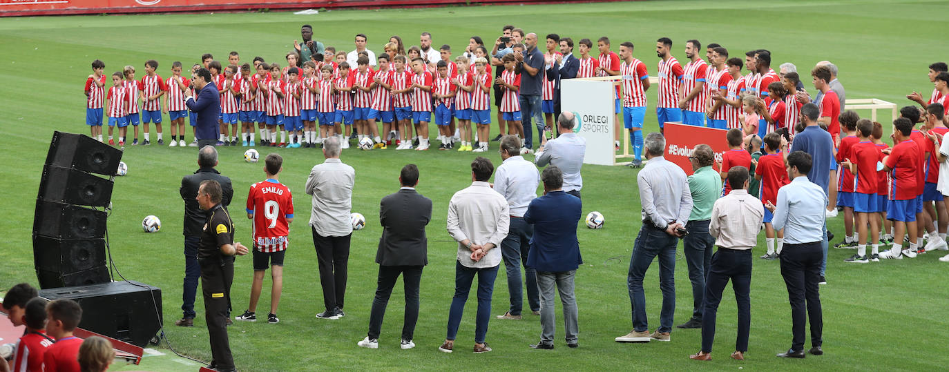 Fotos: Búscate en la presentación de los últimos fichajes del Sporting