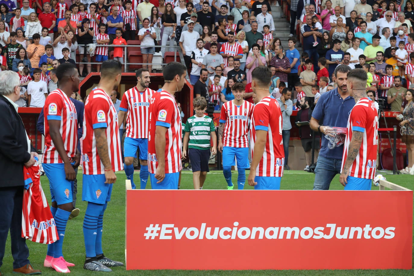 Fotos: Búscate en la presentación de los últimos fichajes del Sporting