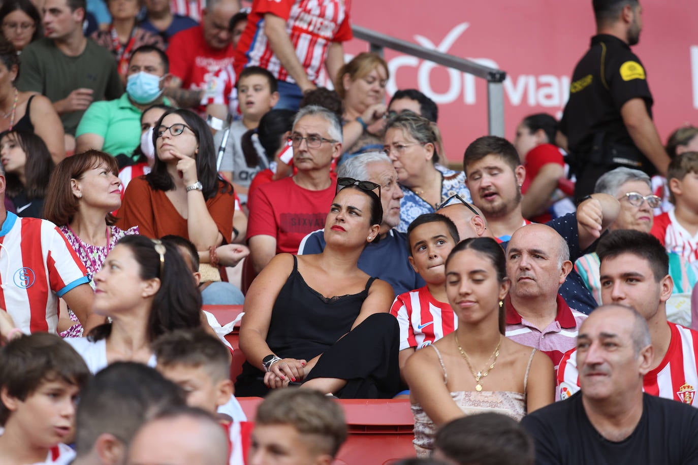 Fotos: Búscate en la presentación de los últimos fichajes del Sporting