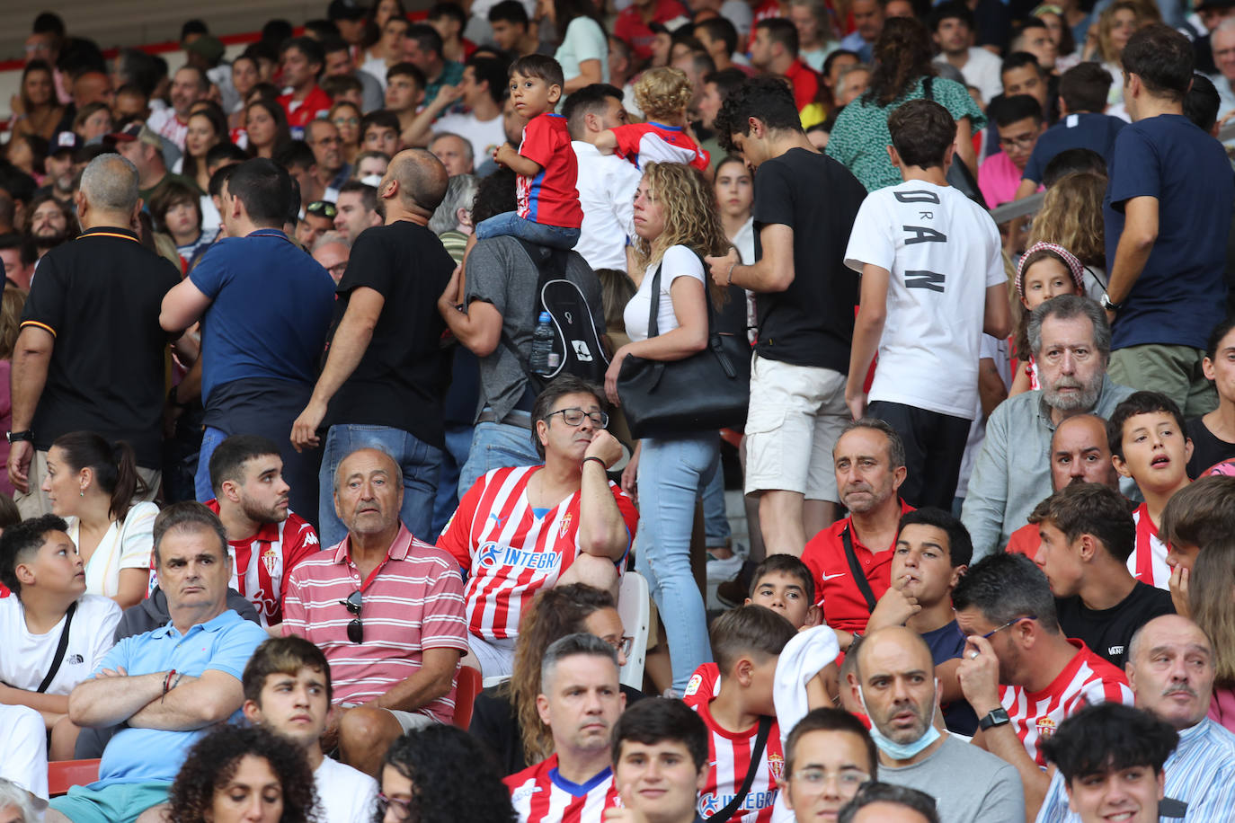 Fotos: Búscate en la presentación de los últimos fichajes del Sporting