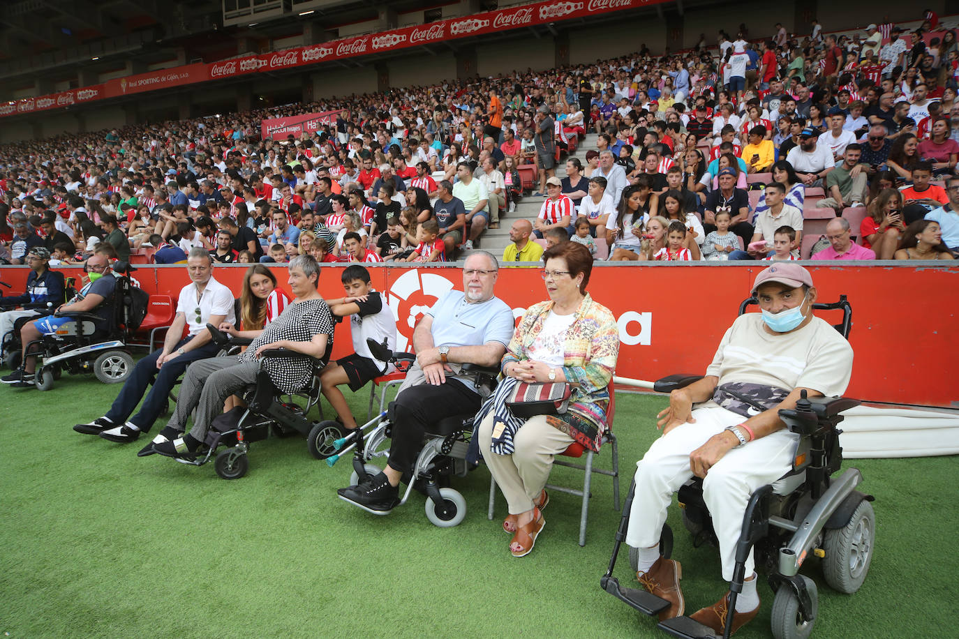 Fotos: Búscate en la presentación de los últimos fichajes del Sporting