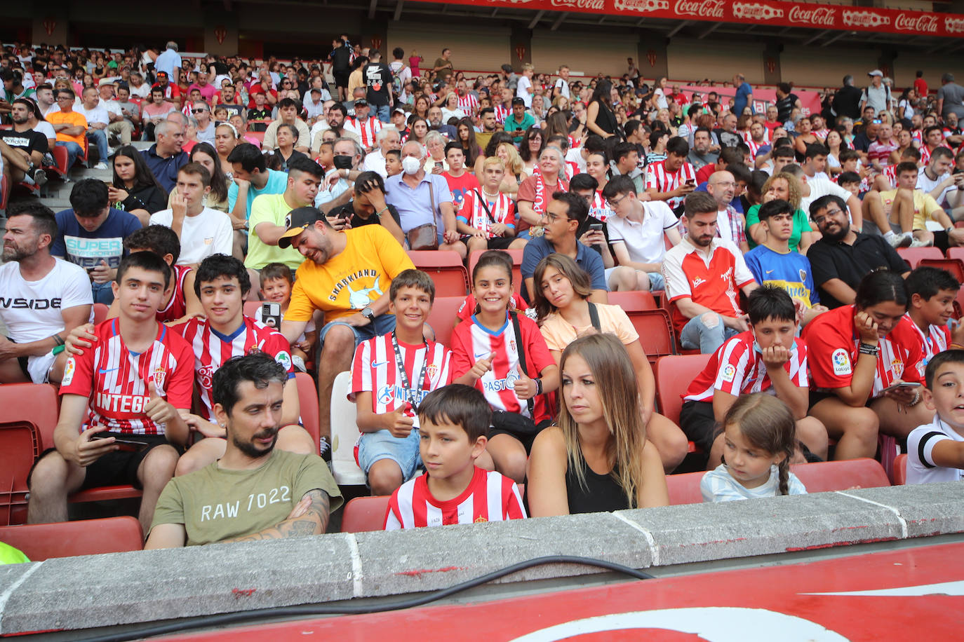 Fotos: Búscate en la presentación de los últimos fichajes del Sporting