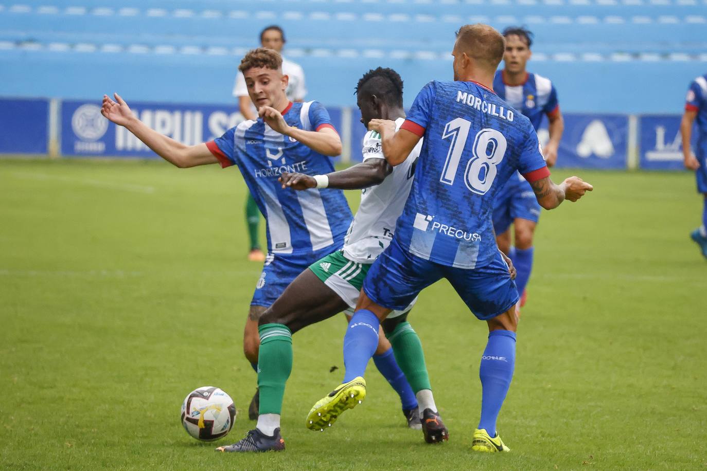 Fotos: Las mejores imágenes del Real Avilés - Real Oviedo