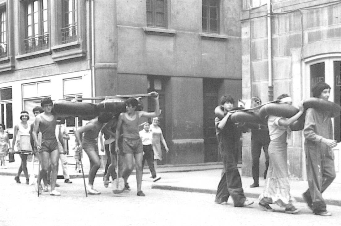 Fotos: Un recorrido visual por la historia del Descenso Folklórico del Nalón