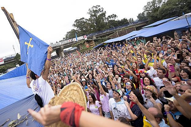 Mil agentes velarán por la seguridad en el Sella y el Xiringüelu, que se blindan contra las agresiones