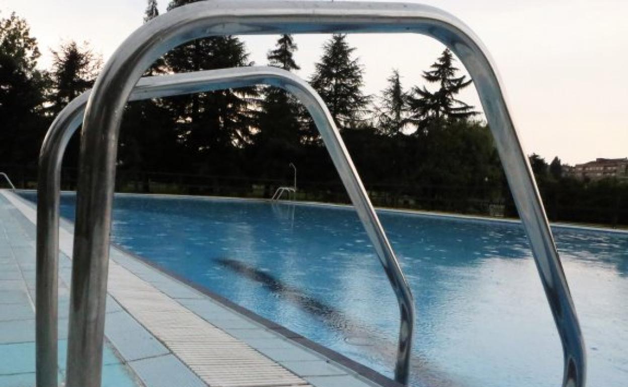 El matrimonio de octogenarios falleció en la piscina de su casa de forma accidental 