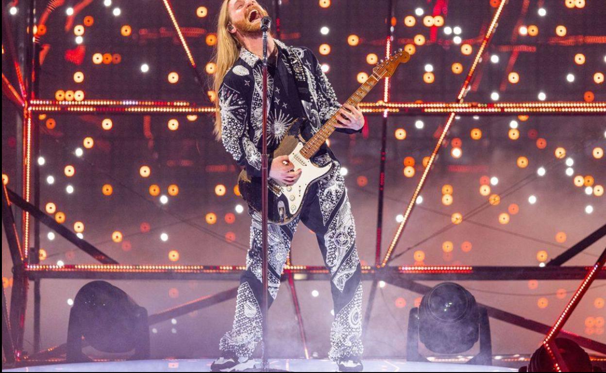 El artista inglés Sam Ryder durante su actuación en el último Festival de Eurovisión.