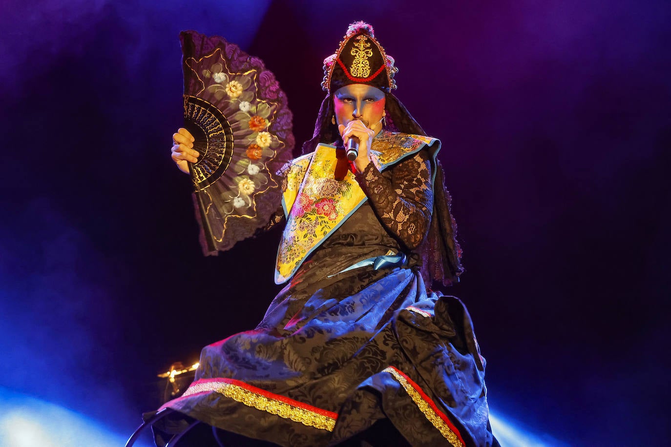 Fotos: Fiestón con zarzuela de Rodrigo Cuevas