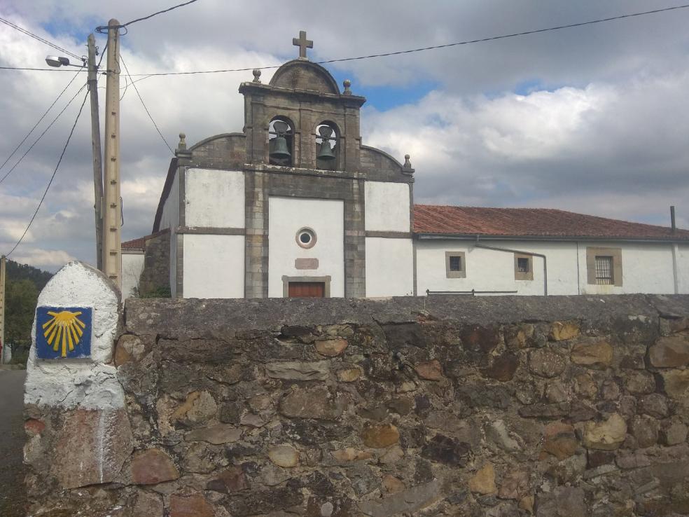 La iglesia del antiguo hospital jacobeo de San Juan de Villapañada.