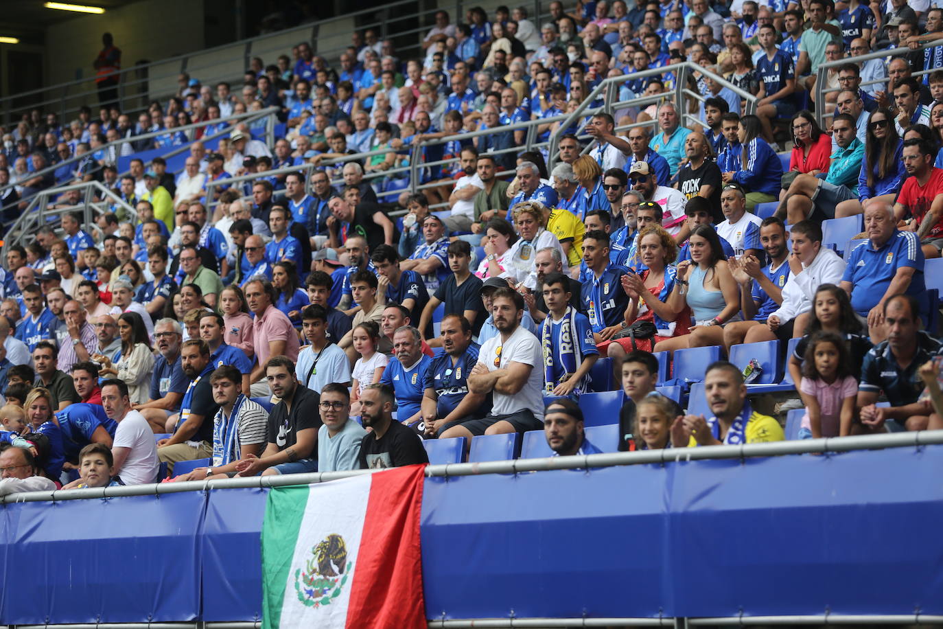 Fotos: ¿Estuviste en el Real Oviedo - Andorra? ¡Búscate en el Tartiere!