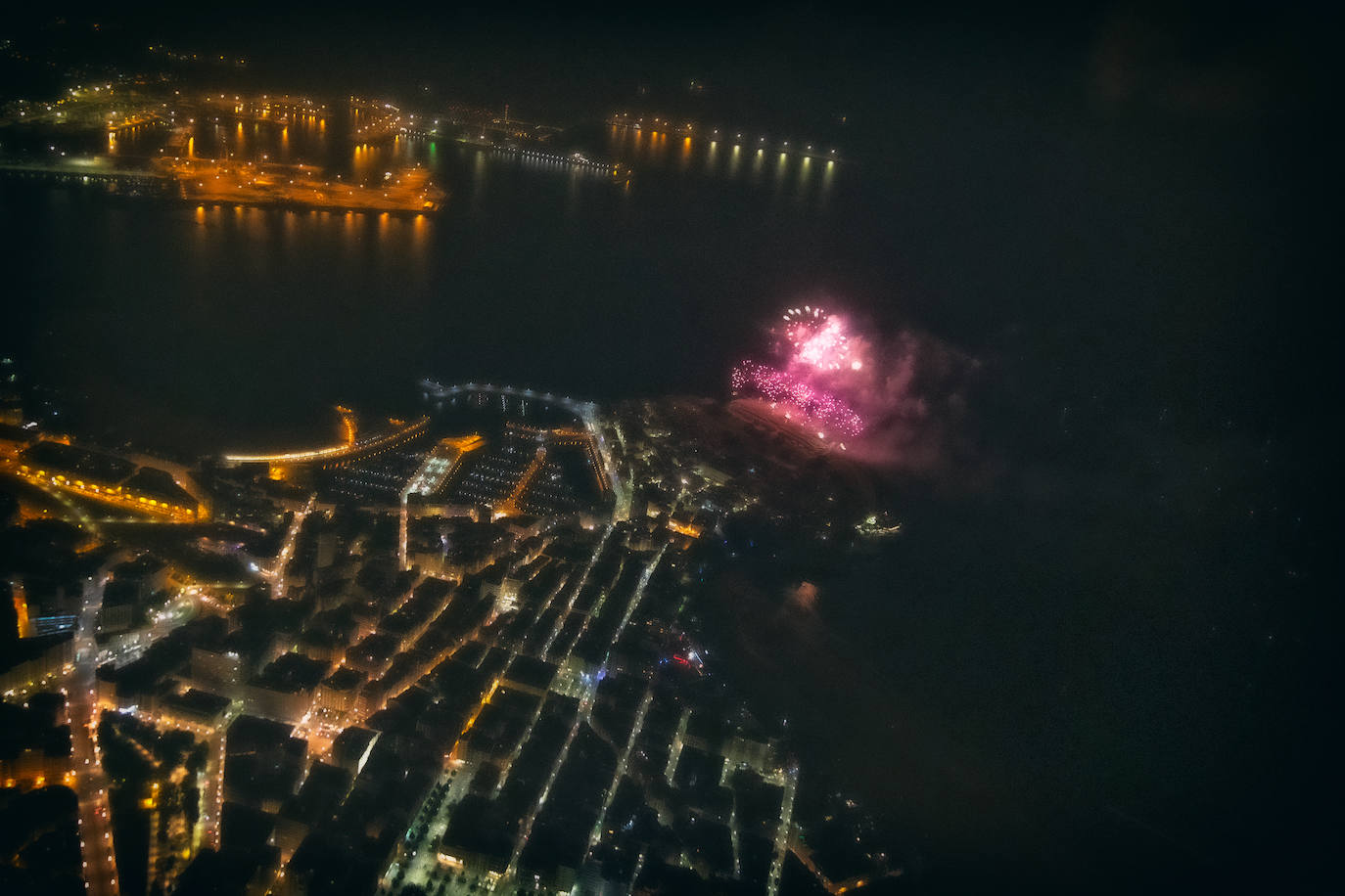 Fotos: Las impresionantes imágenes aéreas de los fuegos