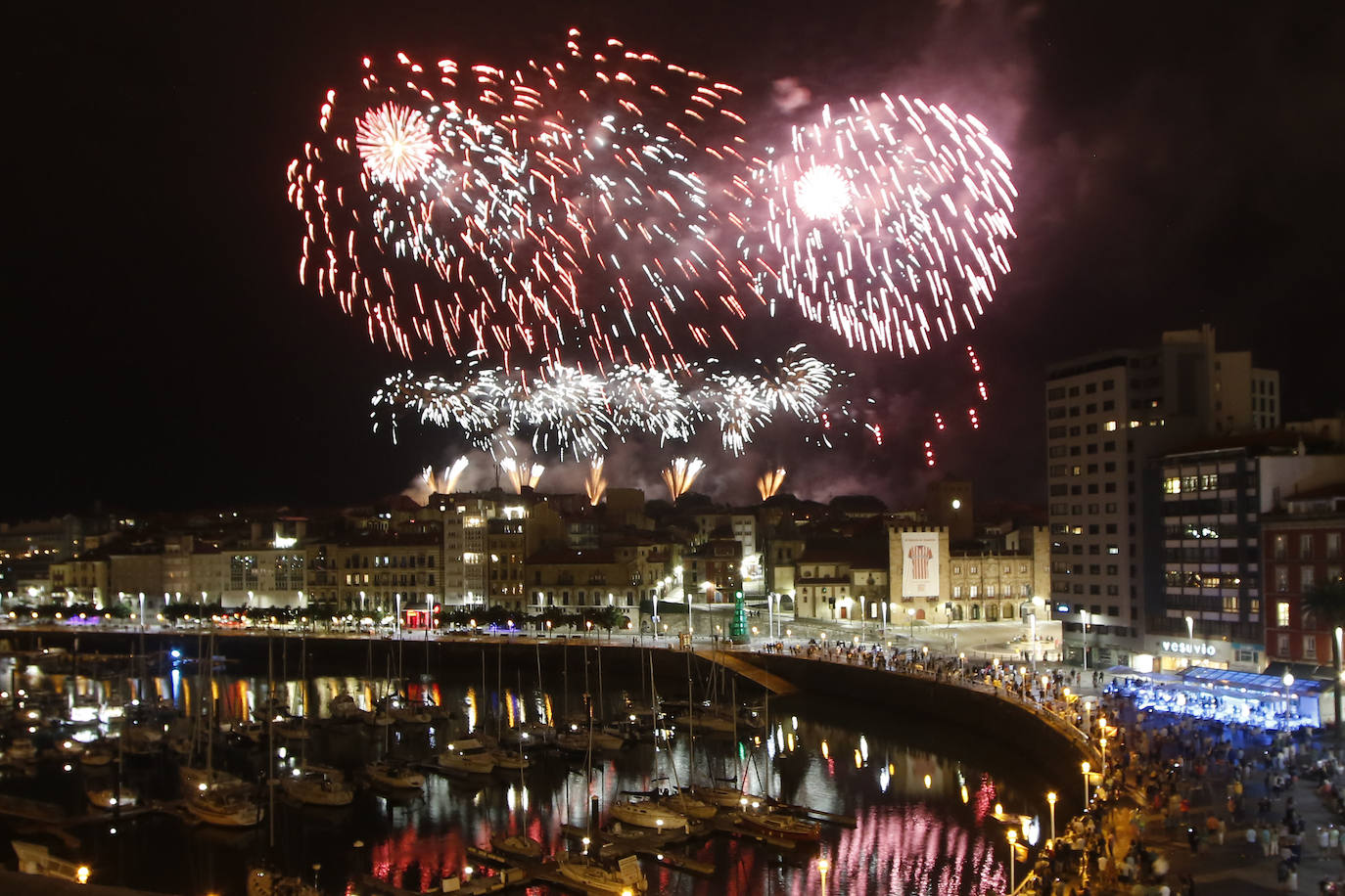 Fotos: Los Fuegos de Gijón