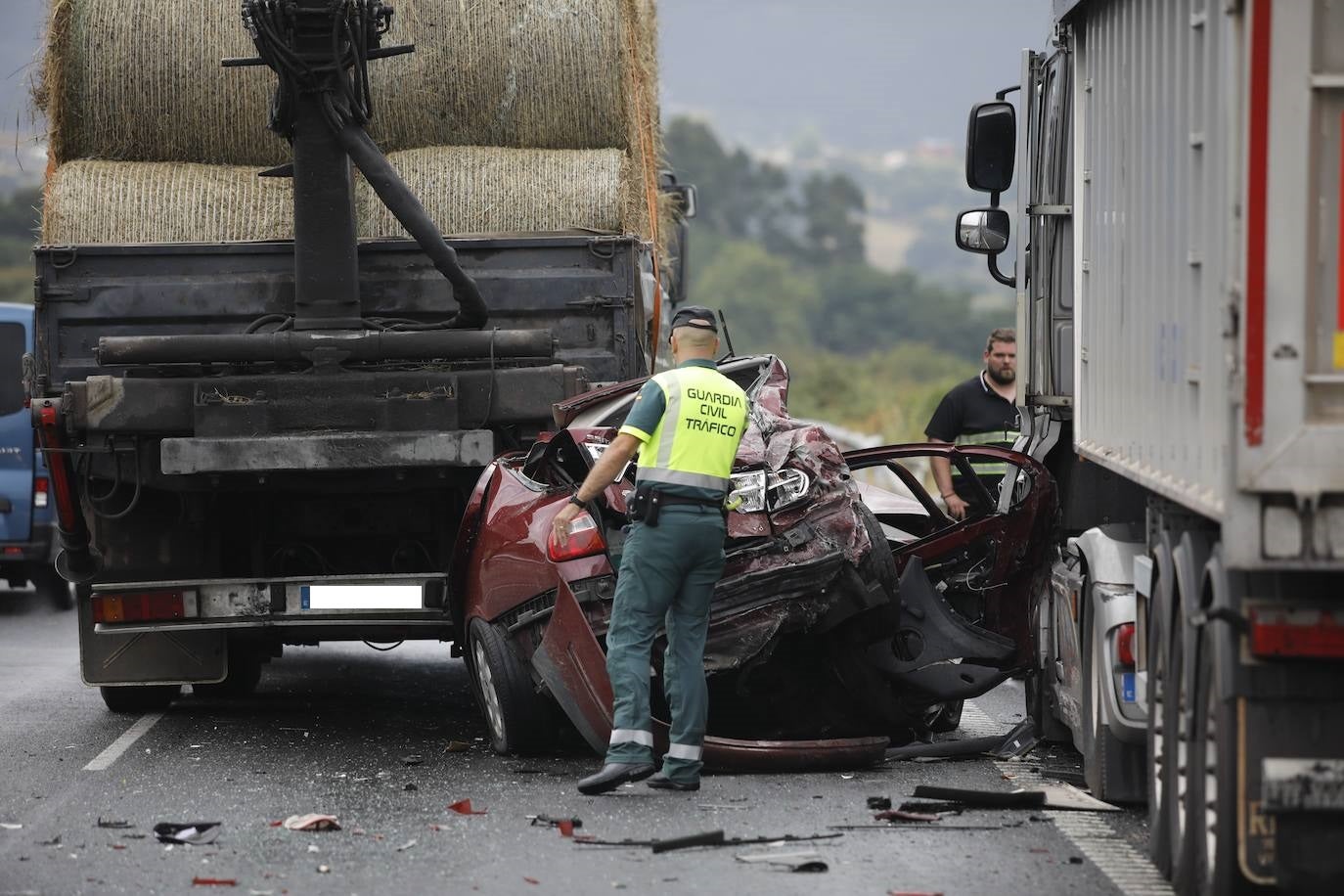 Fotos: Espectacular accidente en la autovía Minera