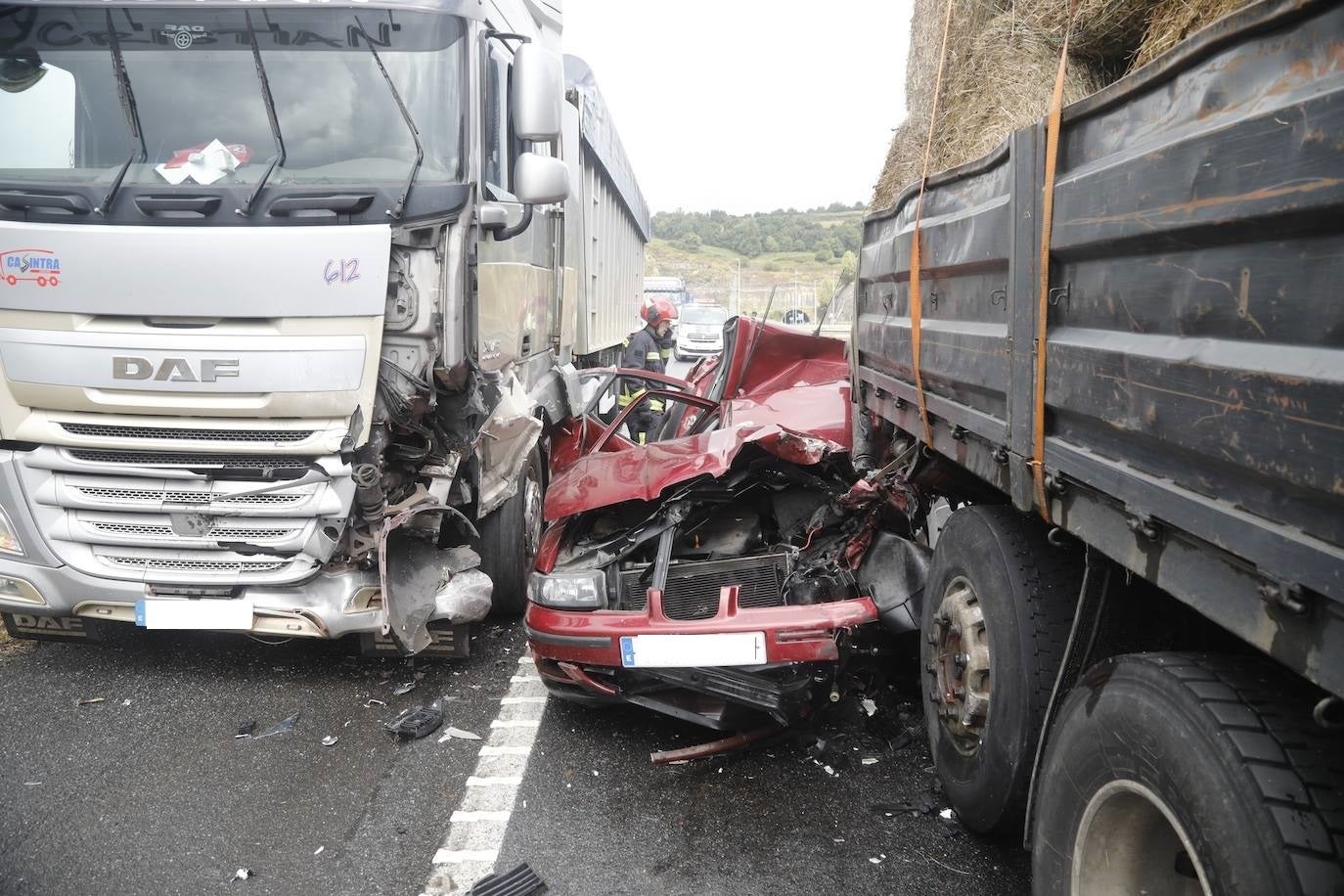 Fotos: Espectacular accidente en la autovía Minera