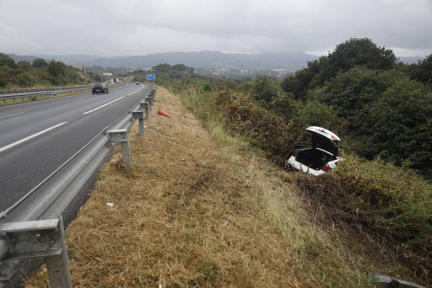Fotos: Espectacular accidente en la autovía Minera