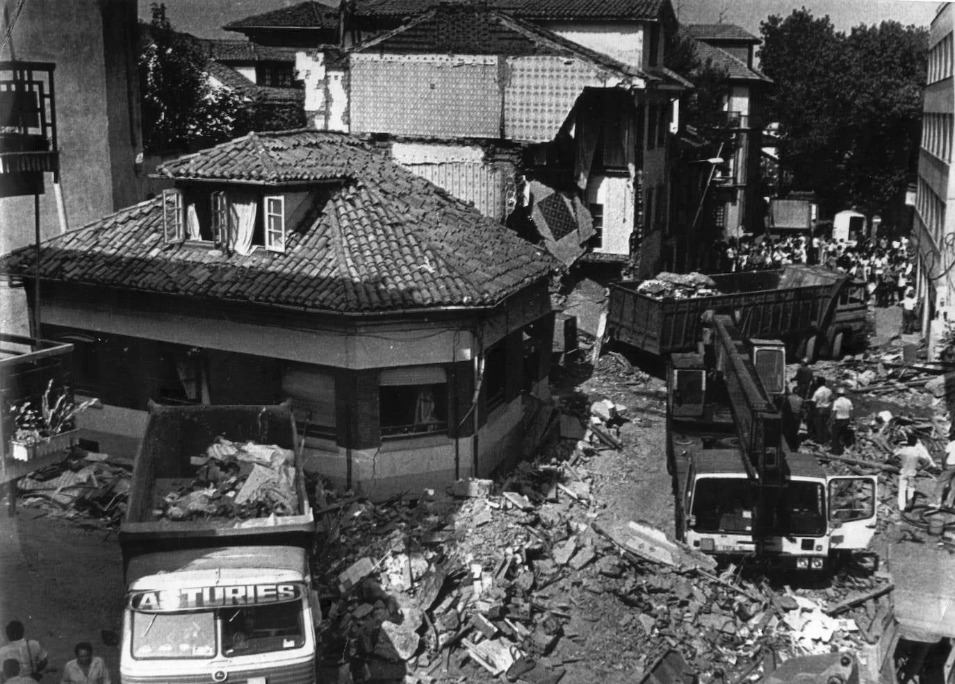 Fotos: La noche más negra de Luanco