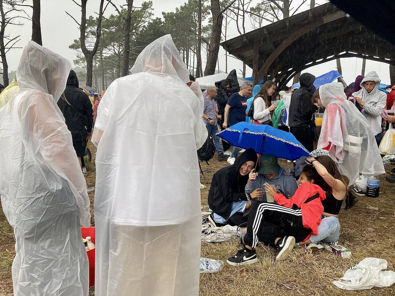 Fotos: Navia recupera su ambiente de folixa con una jira vibrante