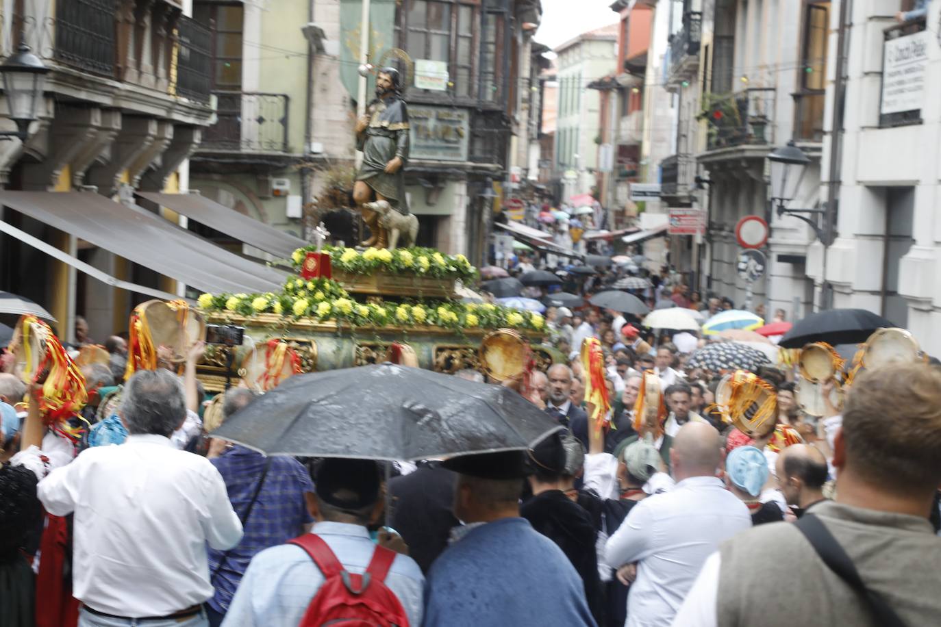 Fotos: Así han sido las esperadas fiestas de San Roque en Llanes