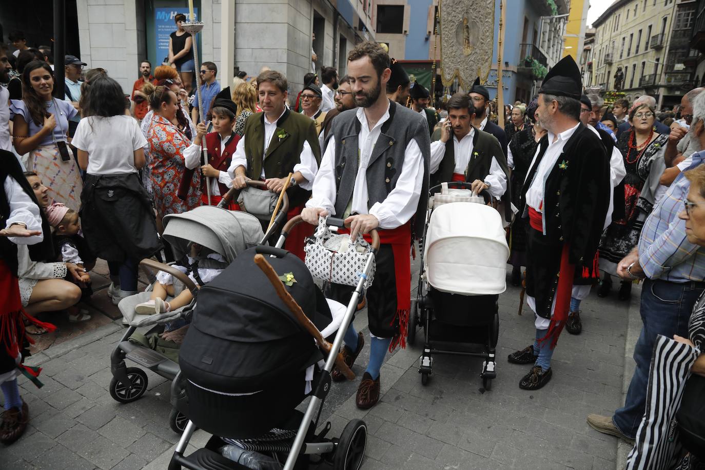 Fotos: Así han sido las esperadas fiestas de San Roque en Llanes