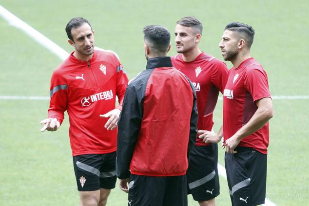 Fotos: Entrenamiento del Sporting (17-08-22)