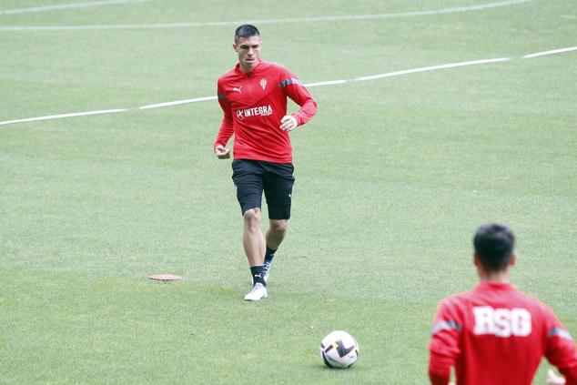 Fotos: Entrenamiento del Sporting (17-08-22)