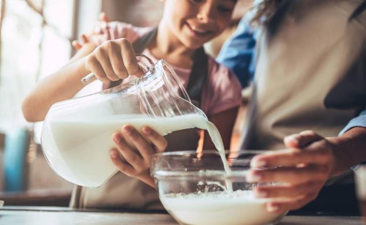 La leche de coco reporta numerosos beneficios a nuestra salud.