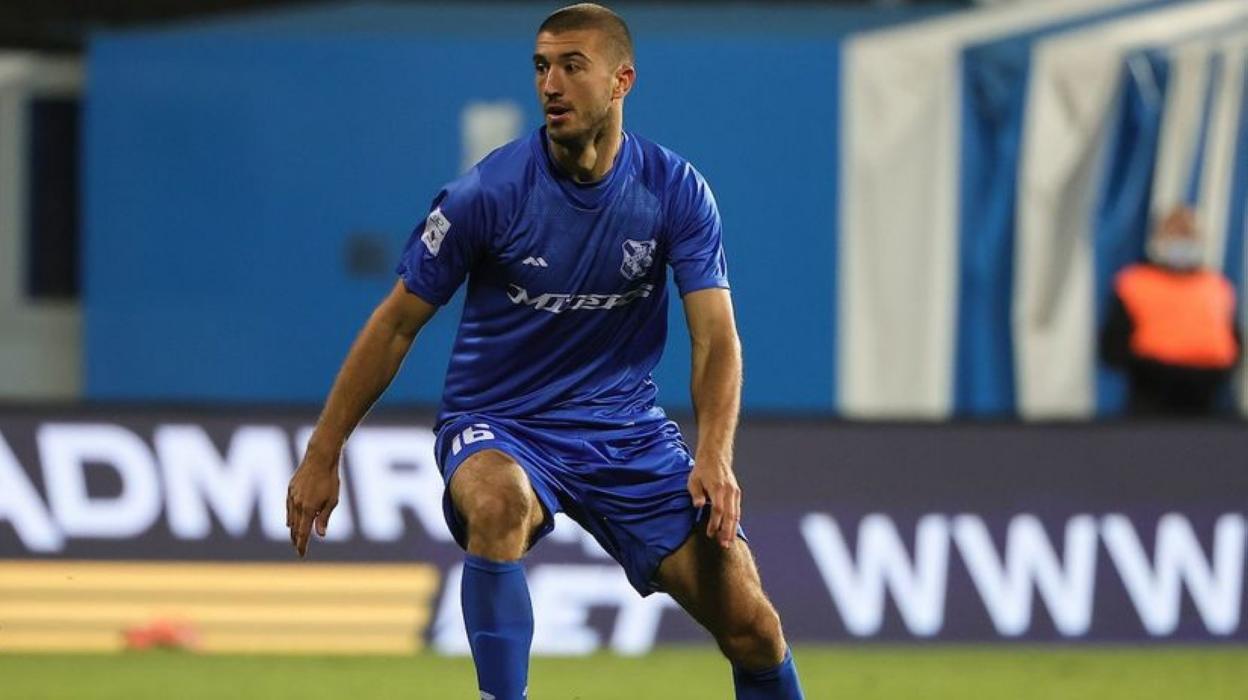 Nemanja Micevic, objetivo del Sporting, en acción durante un partido de la Superliga serbia. 