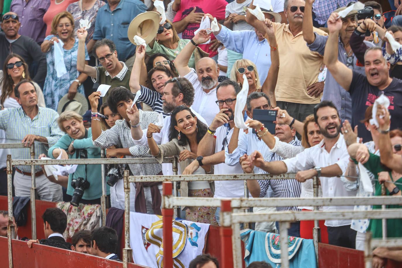 Fotos: Tensión y toros en Benia de Onís