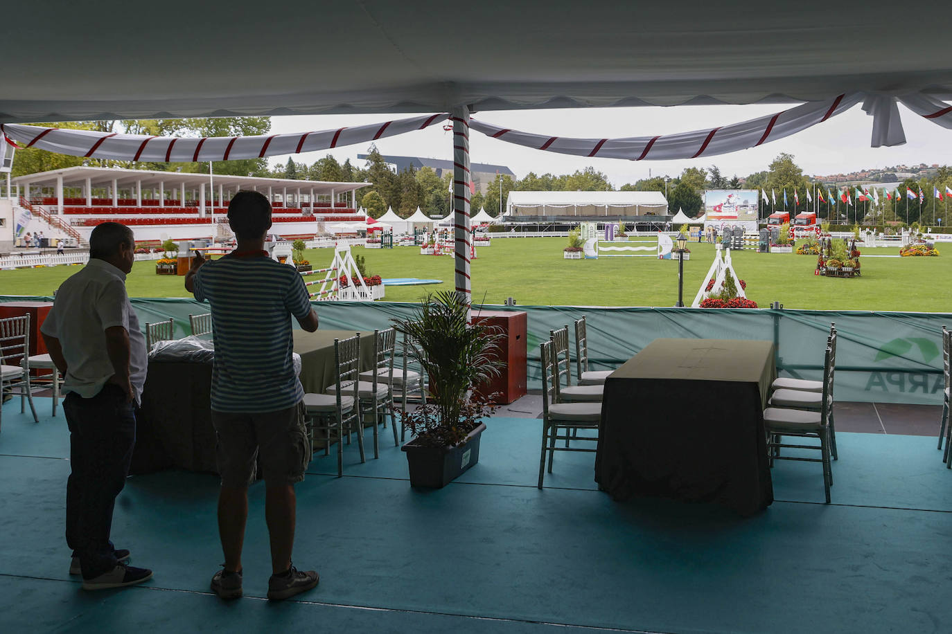 Fotos: Las Mestas, listas para acoger el Hípico