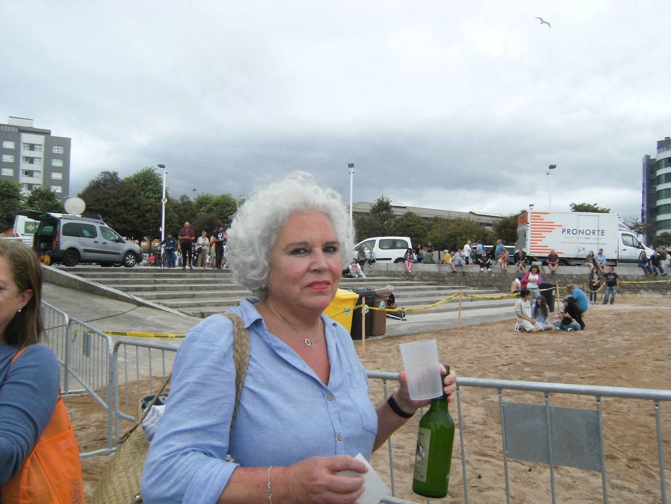 Fotos: ¿Estuviste en el récord mundial de escanciado de sidra de Gijón? ¡Búscate! (2)